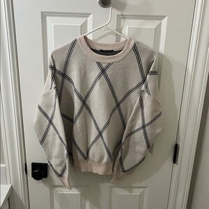 T Tahari Diamond Pattern Sweater - Cream and Black